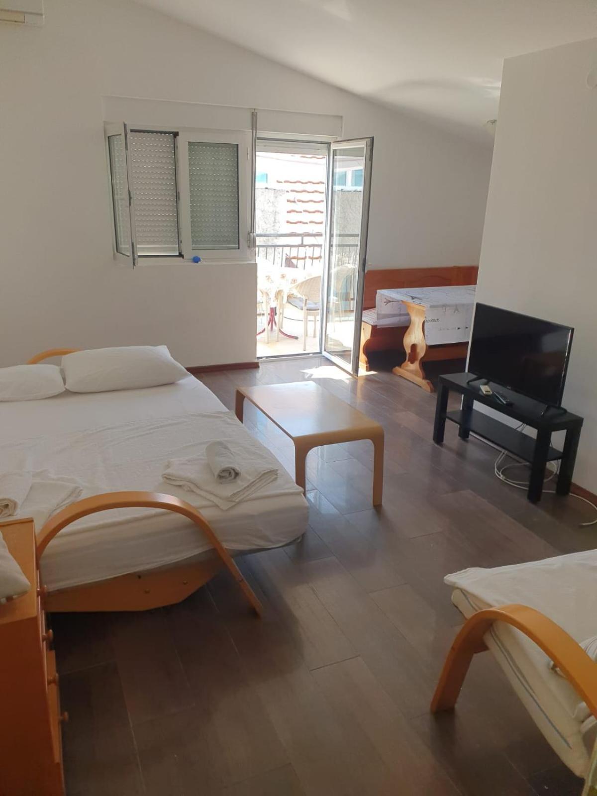 Sea View Apartments Herceg Novi Rum bild