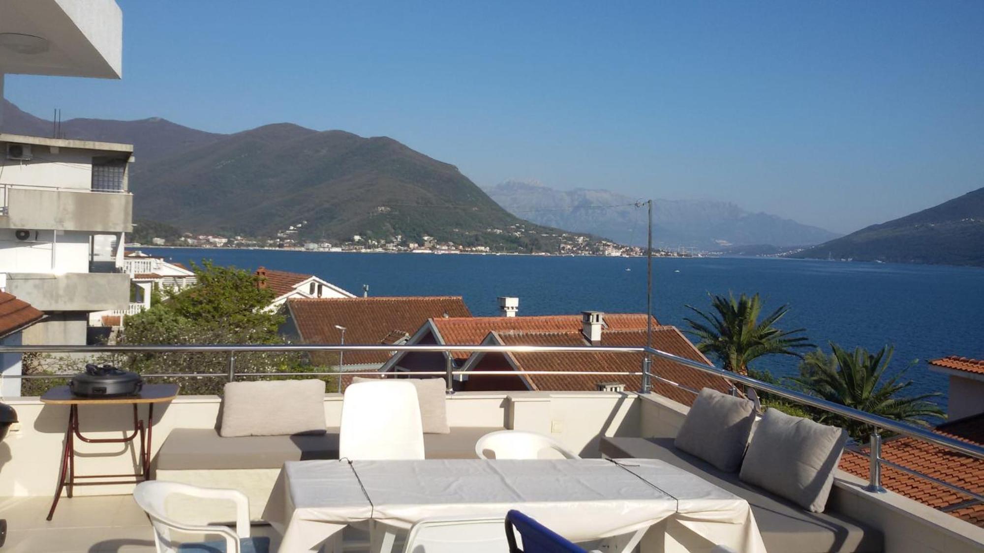 Sea View Apartments Herceg Novi Rum bild
